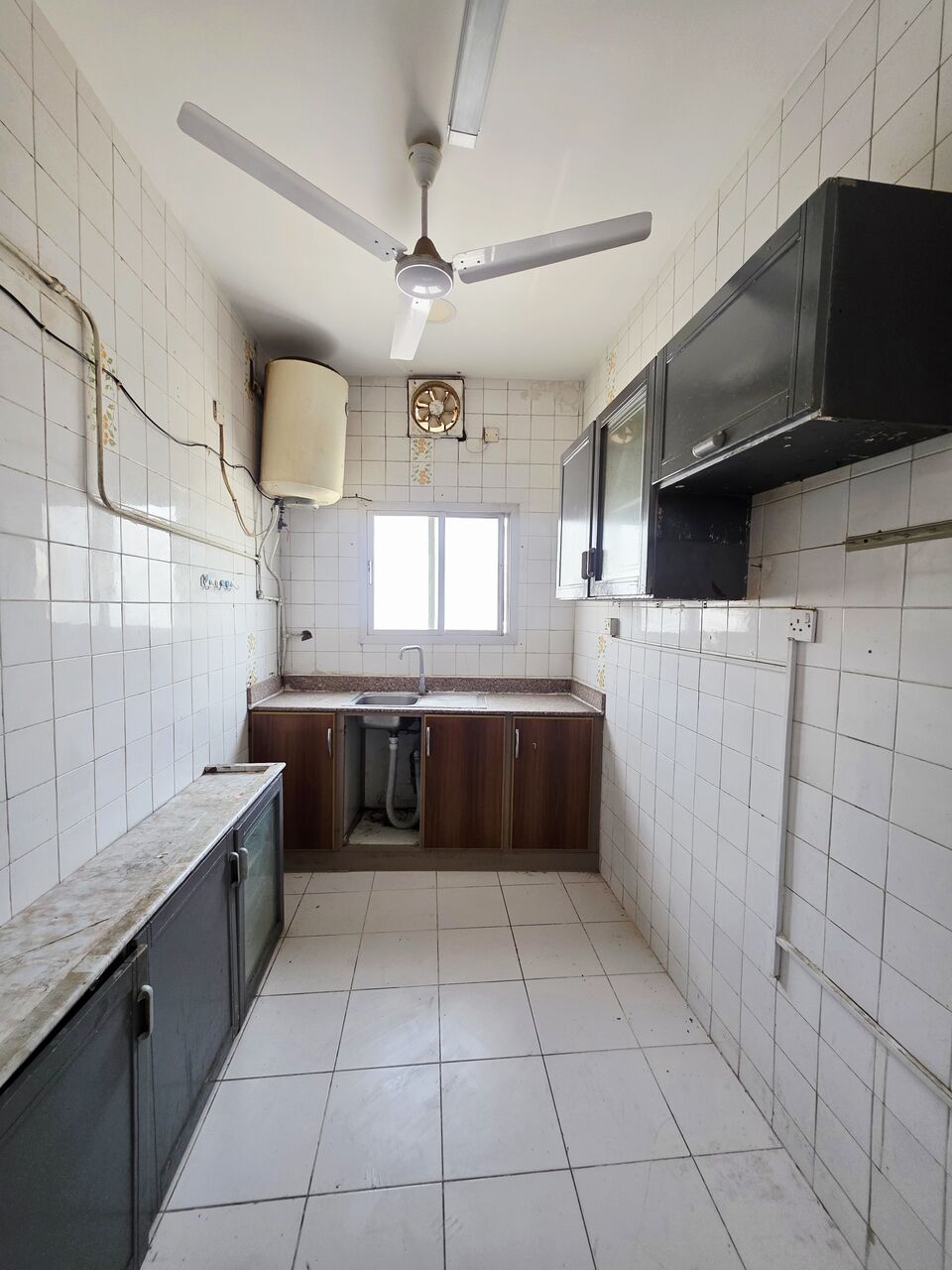 Hoora, Apartments, Flats, Houses & Villas, BHD 120/month,  2 BR,  -Very Neet UN Furnished 2 BHK Balcony Flat Without @120/BD In Hoora