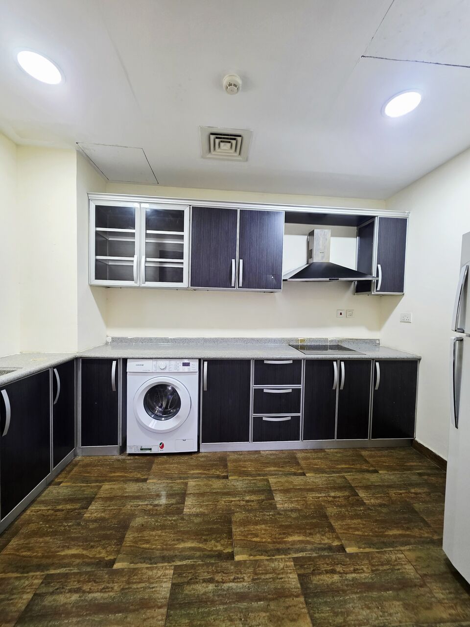 Hoora, Apartments, Flats, Houses & Villas, BHD 280/month,  Furnished,  2 BR,  Parking - WiFi & Pool -Fully Furnished 2 BHK Flat With Ewa@280/BD In Hoora