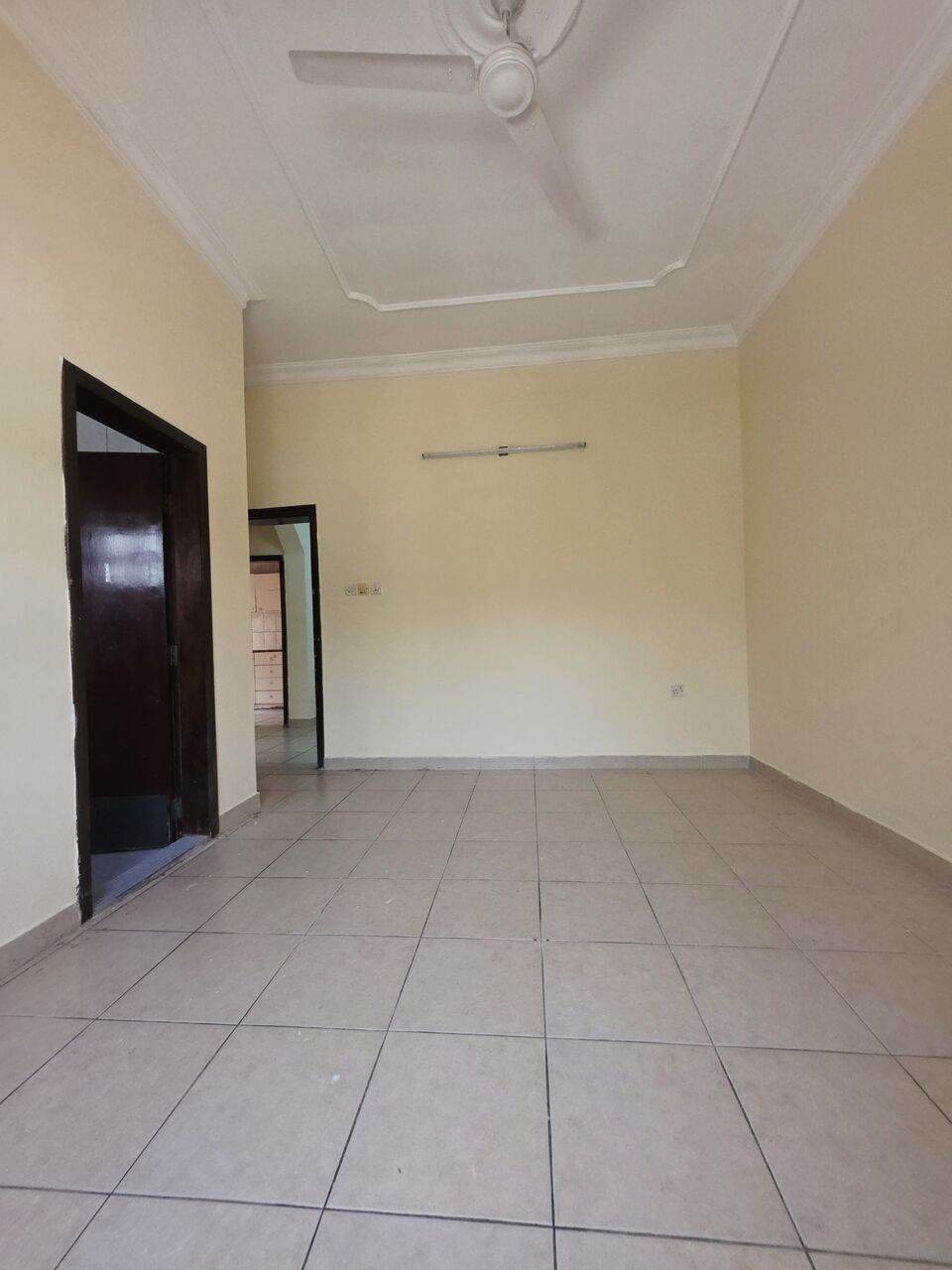 Gudaibiya, Apartments, Flats, Houses & Villas, BHD 230/month,  2 BR,  -Very Neet Semi Furnished 2 BHK Balcony Flat With Ewa @230/BD In Gudaibiya