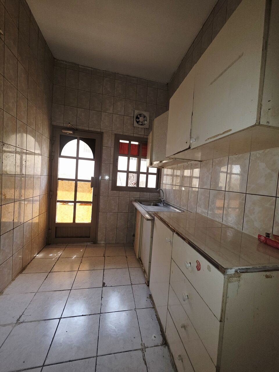 Gudaibiya, Apartments, Flats, Houses & Villas, BHD 230/month,  2 BR,  -Very Neet Semi Furnished 2 BHK Balcony Flat With Ewa @230/BD In Gudaibiya
