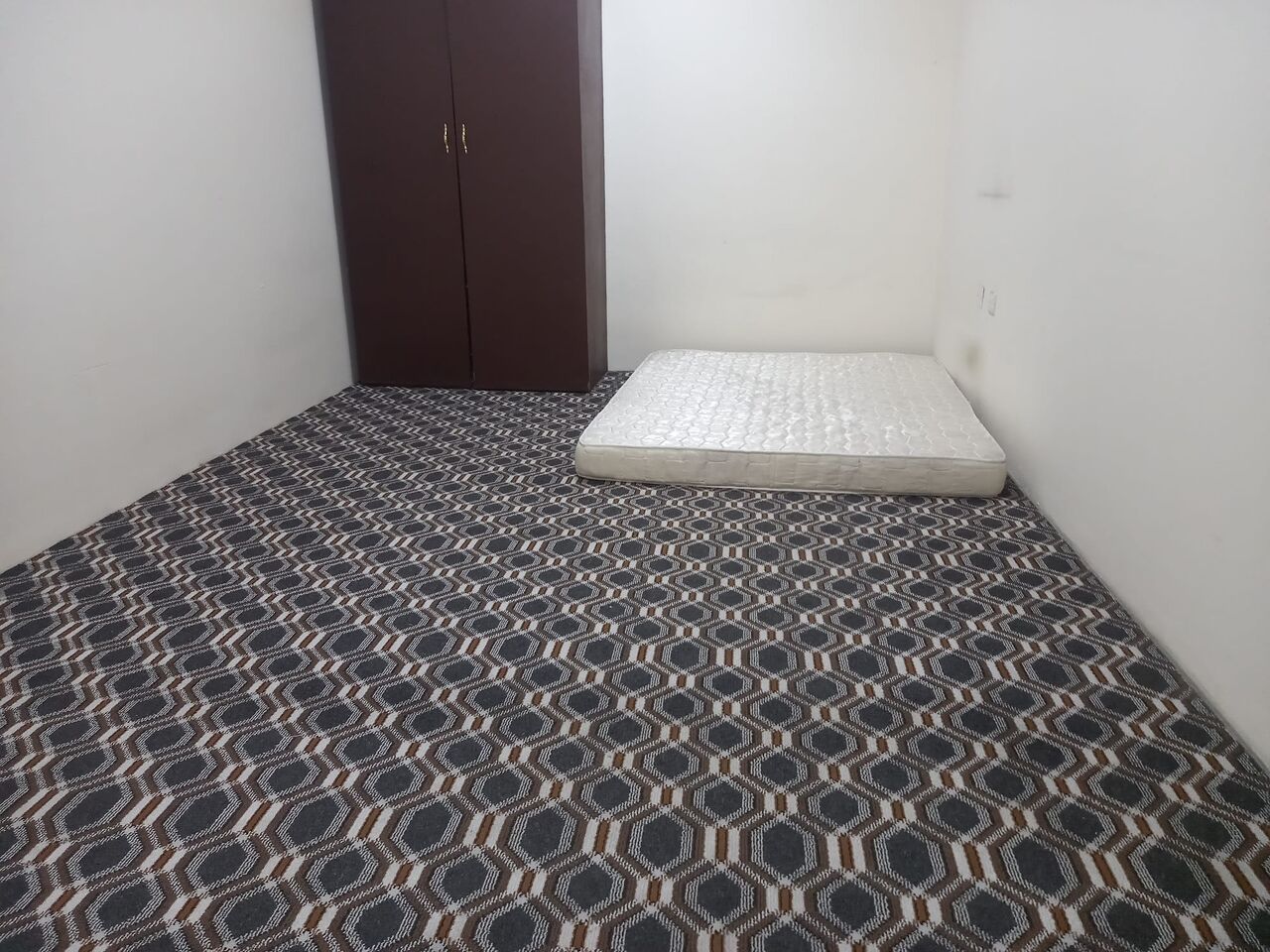Gudaibiya, Apartments, Flats, Houses & Villas, BHD 160/month,  1 BR,  # 1 BEDROOM,1 BATHROOM,HALL WITH OPEN KITCHEN,WITH A/C,EWA-160/BD#