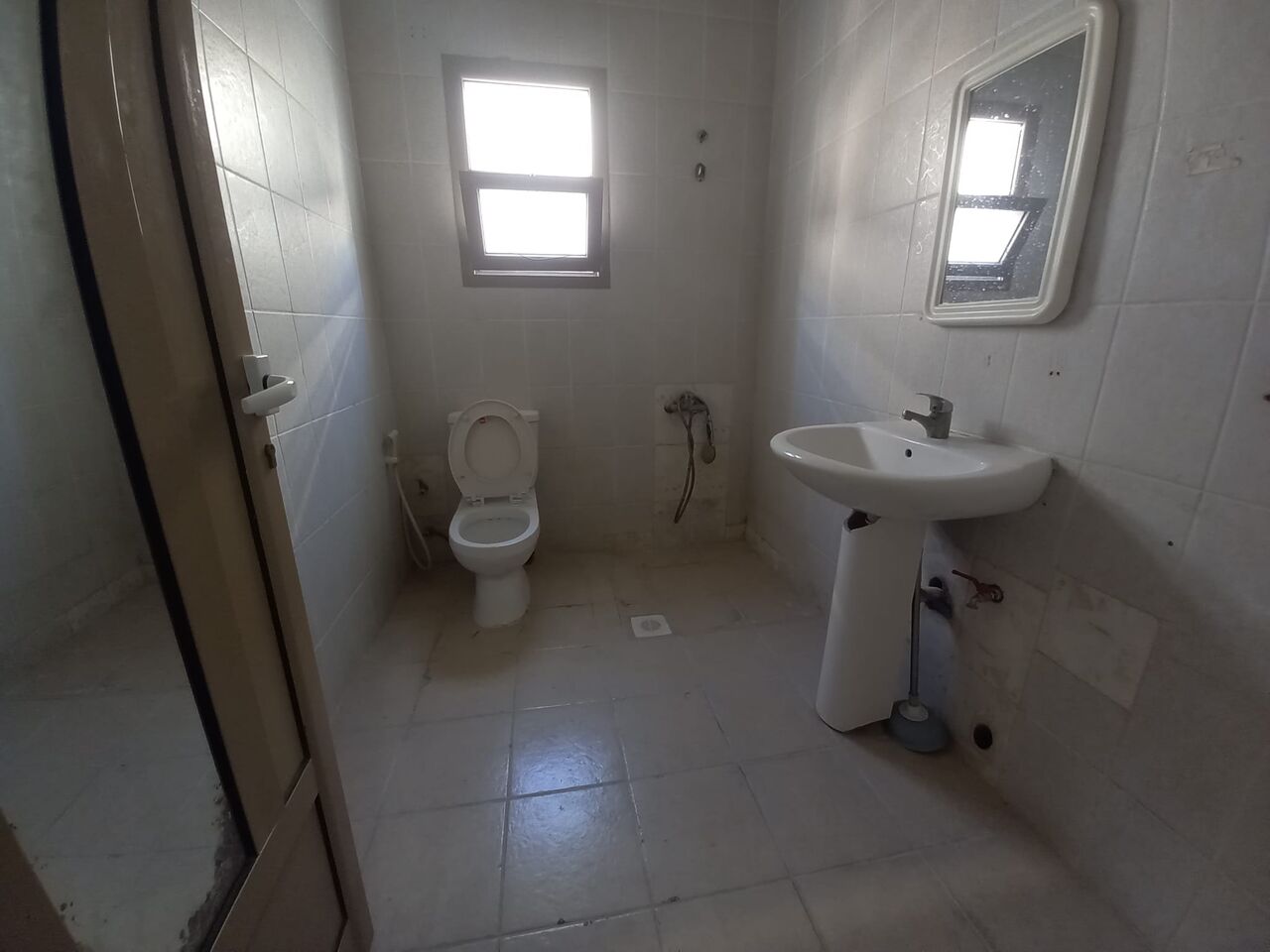 Gudaibiya, Apartments, Flats, Houses & Villas, BHD 210/month,  2 BR,  # 2  BEDROOMS,2  BATHROOMS,HALL,  KITCHEN,FLAT FOR RENT IN GUDAIBIYA NEAR TO SN PINOY-210#