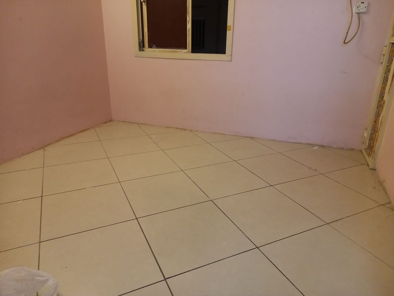 Gudaibiya, Apartments, Flats, Houses & Villas, BHD 140/month,  1 BR,  # 1 BEDROOM,1 BATHROOM,HALL, KITCHEN,WITH ELECTRICITY-140/BD#