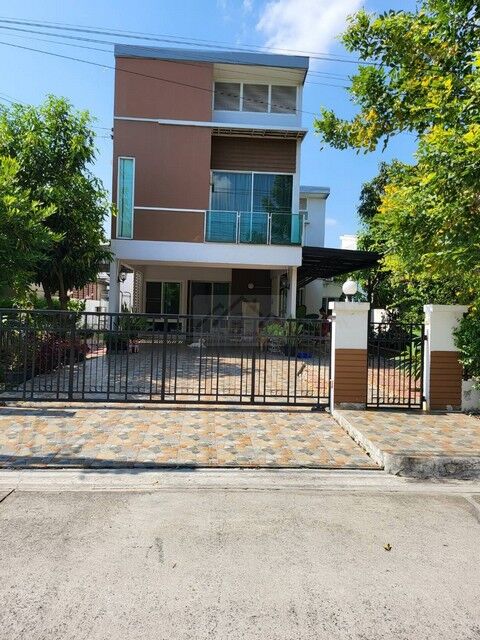 Bangkok, Villas, THB 55000,  56 Sq. Feet,  2-story Detached House For Rent, 56 Sq M., 3 Bedrooms, Home Place Project, The Park
