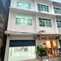THB 50000,  30 Sq. Feet,  For Rent #Townhouse 4 Floors With Rooftop. Renovated The Whole House. Located In Soi