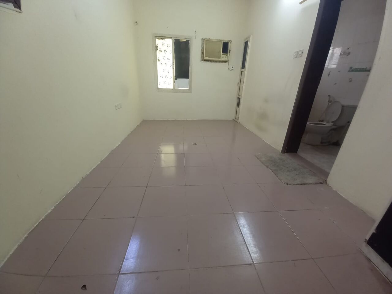 Gudaibiya, Apartments, Flats, Houses & Villas, BHD 120/month,  Studio,  # STUDIO SEMI FURNISHED FLAT FOR RENT IN GUDAIBIYA NEAR TO ARGENTINA SUPER MARKET-120 #