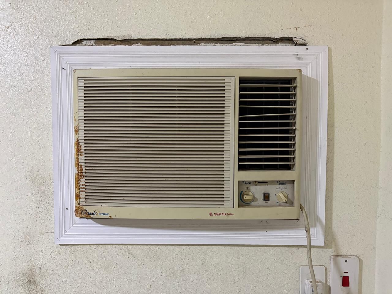 Khobar, Air Conditioners, SAR 1400,  2 Window AC 1.5 Ton ( Air Conditioner) Good Working Condition For Sale