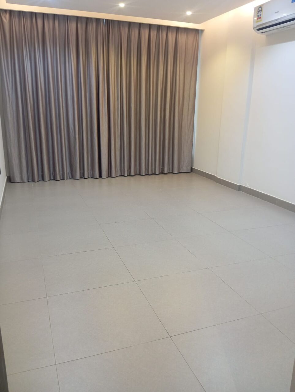 Hidd, Apartments, Flats, Houses & Villas, BHD 220/month,  2 BR,  110 Sq. Meter,  2 Bhk Semi Furnished Flat Available In Hidd Call Aleena
