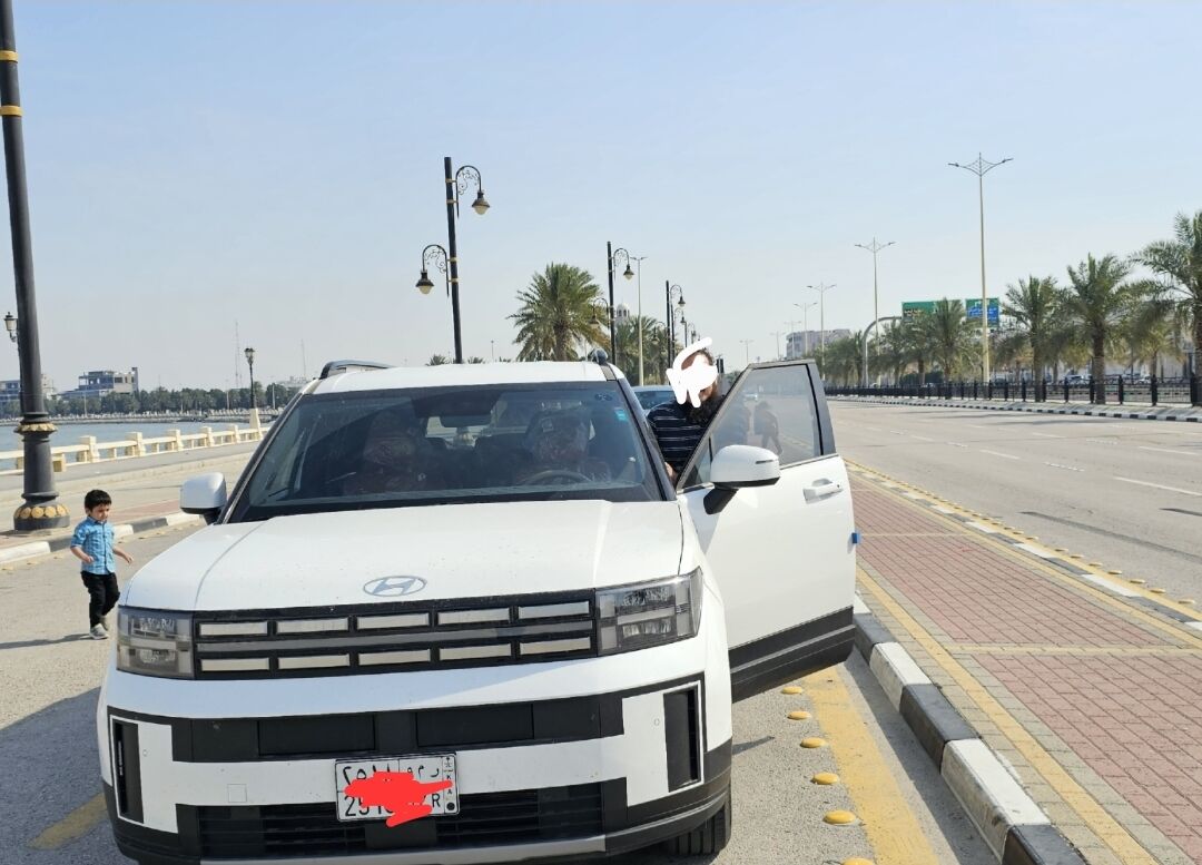Hofuf, Pick Up & Drop Off, 🚘 Pick & Drop Service Available  Comfortable,  Reliable 7-seater Hyundai Santa Fe 2024