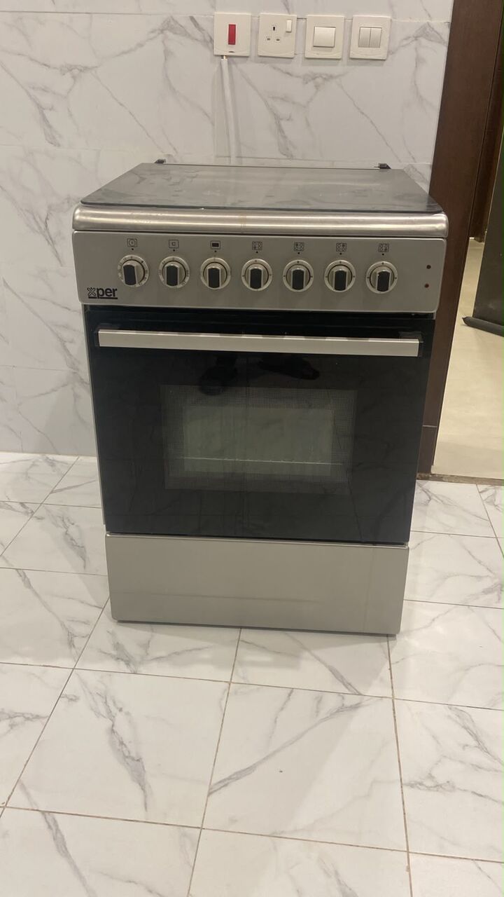 Riyadh, Household Items, SAR 300,  4 Burner Electric Stove With Oven