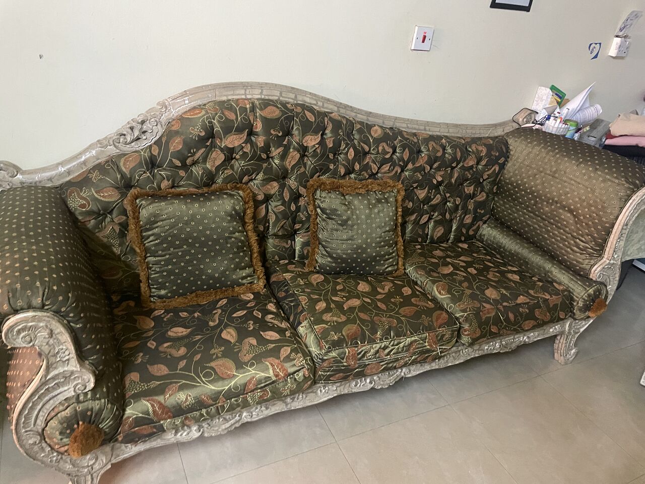 Riyadh, Furniture, SAR 85,  Good Condition Sofa For Sale