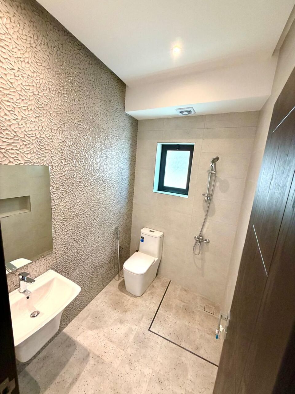 Tubli, Apartments, Flats, Houses & Villas, BHD 350/month,  2 BR,  For Rent Semi Furnished Flat In Tubli Inclusive With Electricity