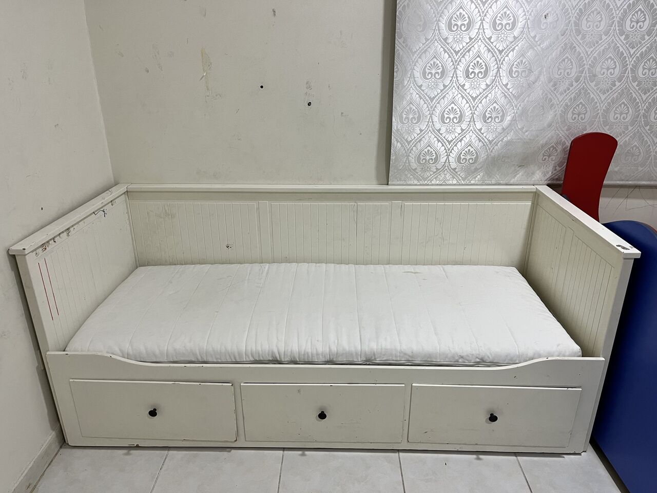 Khobar, Furniture, SAR 300,  IKEA Hemnes White Daybed Frame With Mattress (160x200 Cm)