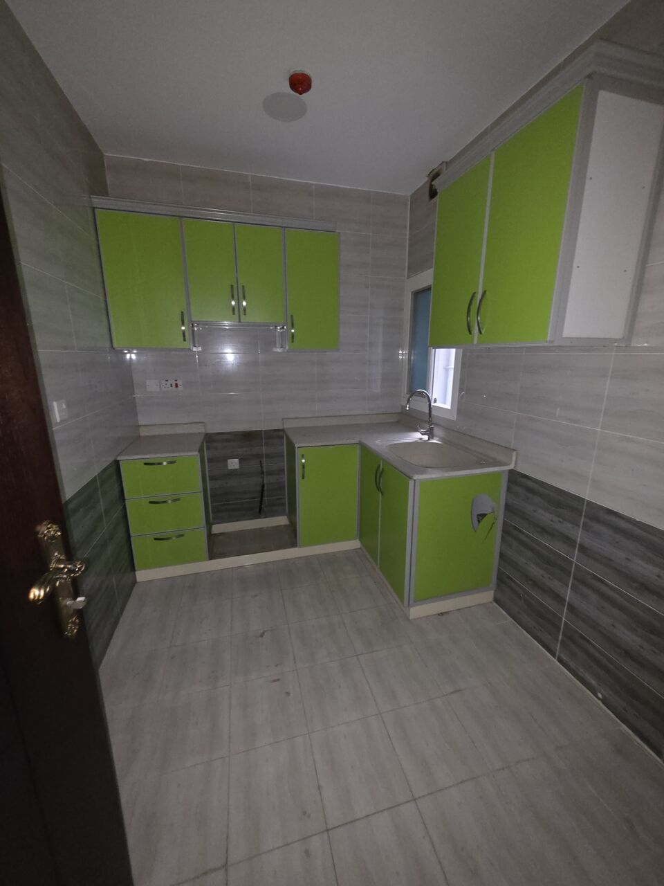 Hidd, Apartments, Flats, Houses & Villas, BHD 190,  3 BR,  Flat For Rent In Hidd