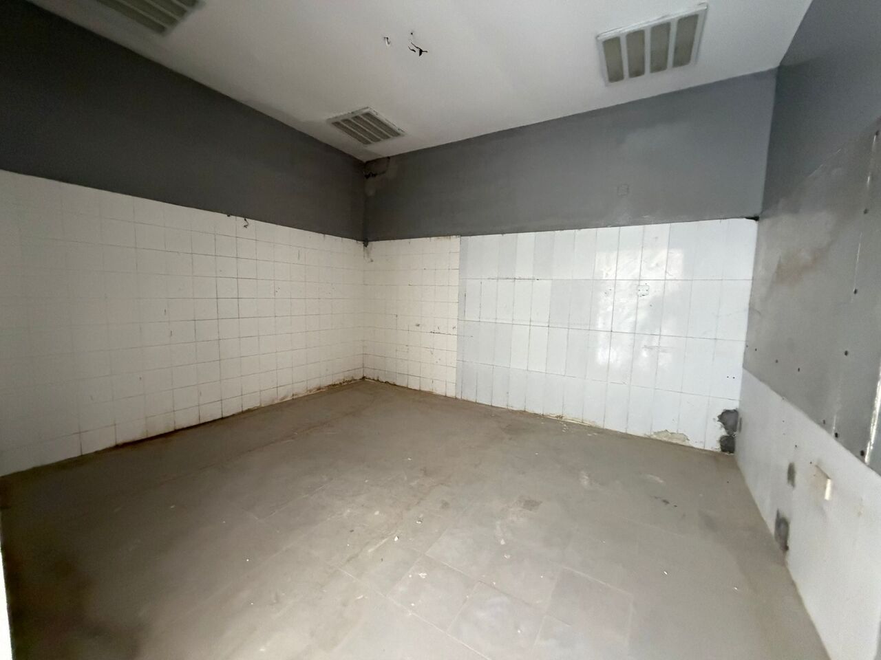 Umm Al Hassam, Shops, BHD 650,  250 Sq. Meter,  Big Size Shop For Rent In Um Al Hassam