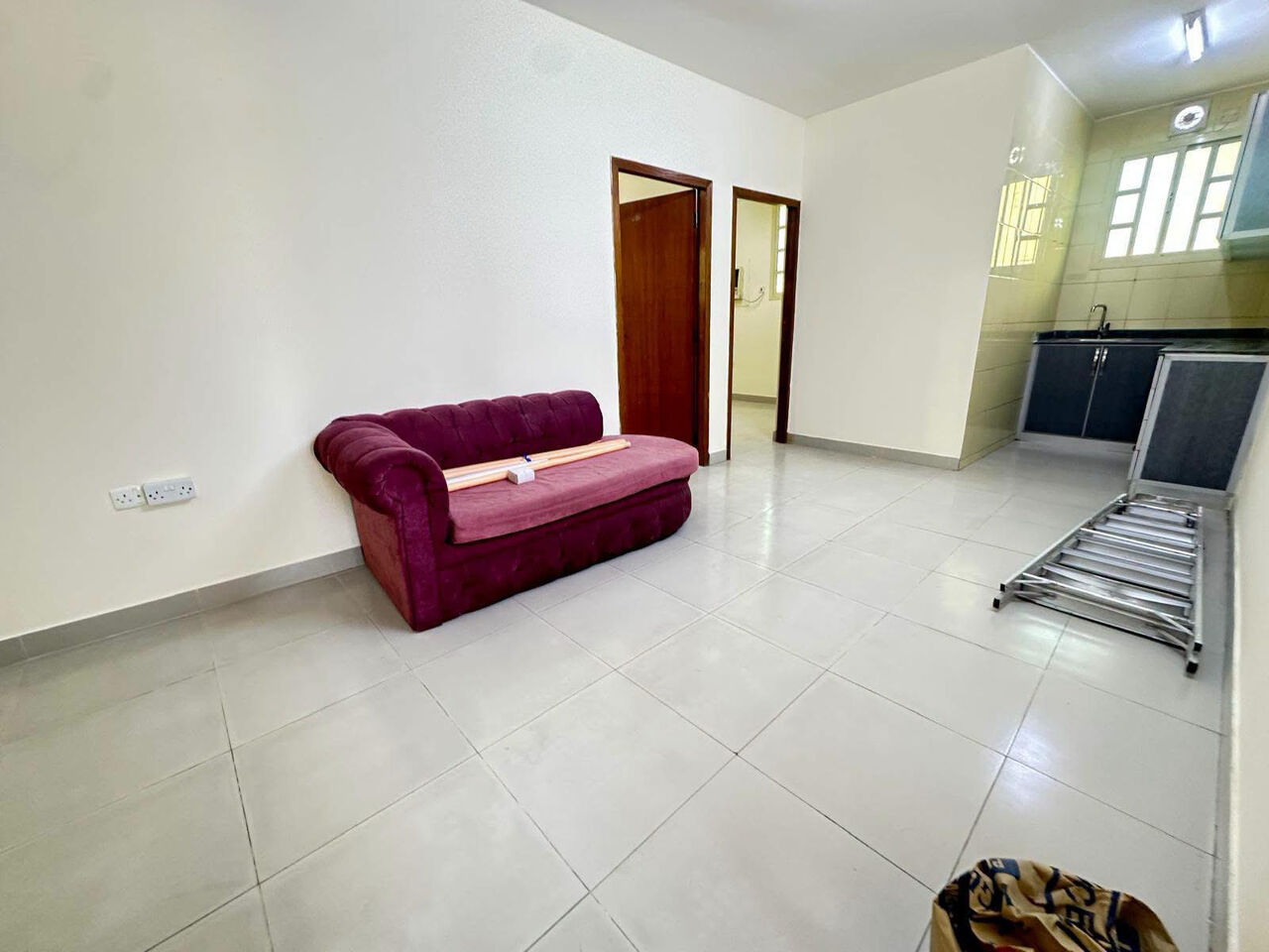 Gudaibiya, Apartments, Flats, Houses & Villas, BHD 350/month,  Furnished,  3 BR,  Gudaibiya:- Rooftop 3BHK Unfurnished Flat On Rent With A/Cs.  Bd 350/- With Unlimited Ewa