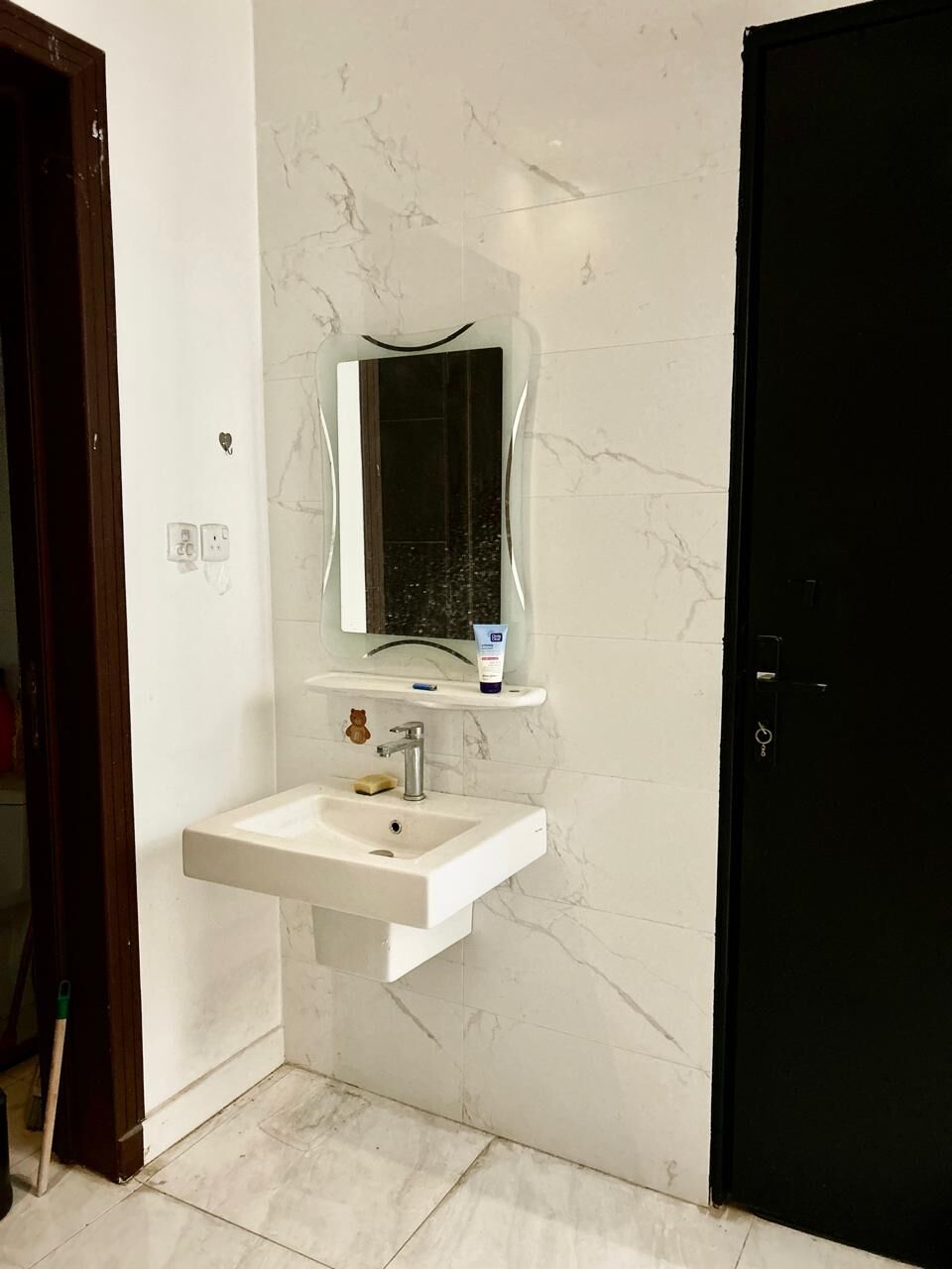 Riyadh, Apartments, Flats, Houses & Villas, SAR 1000/month,  1 BR,  40 Sq. Meter,  SAR 1000/month, Single Room With Private Entrance & Bath &ndash; All Utilities Included