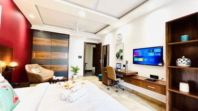Gurgaon, Apartments, Flats, Houses & Villas, INR 4200/month,  Furnished,  Studio,  450 Sq. Feet,  Studio Apartment Dlf Cyber City