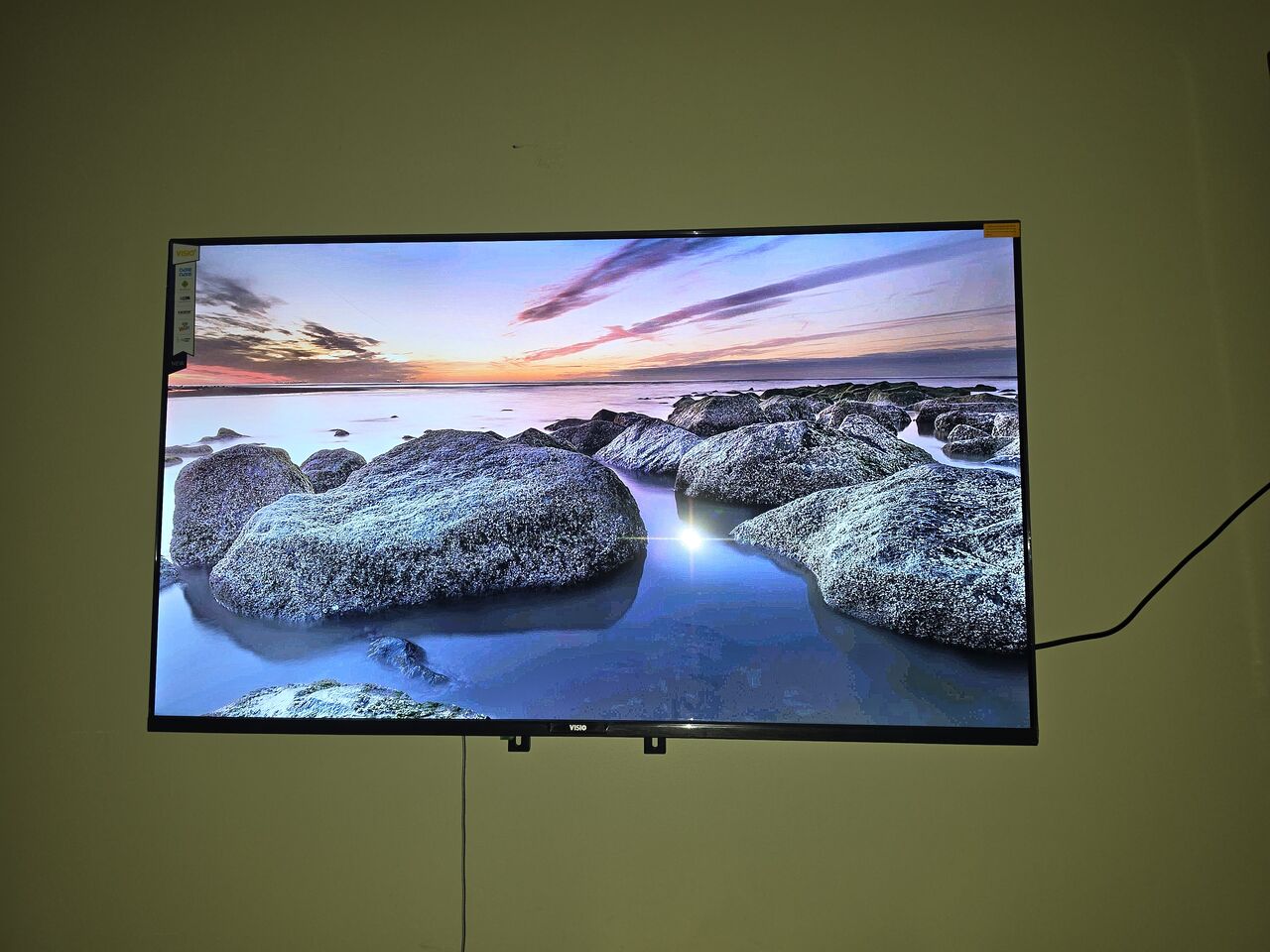 Khobar, Electronics, SAR 900,  Visio 55" 4K UHD Smart TV - Brand New (Used 1 Month)