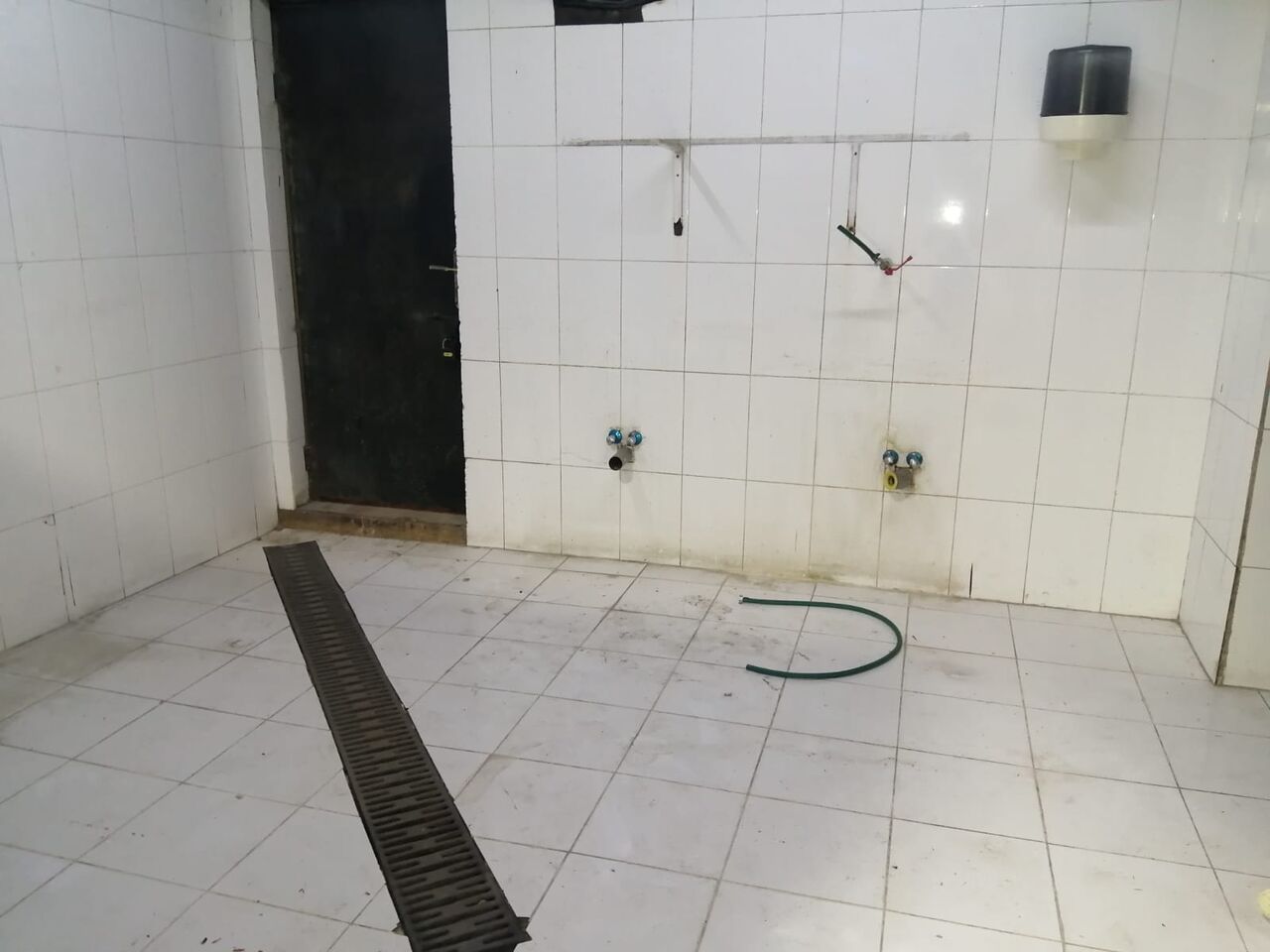 East Riffa, Shops, BHD 600,  70 Sq. Meter,  Restaurante For Rent In Bukawarah