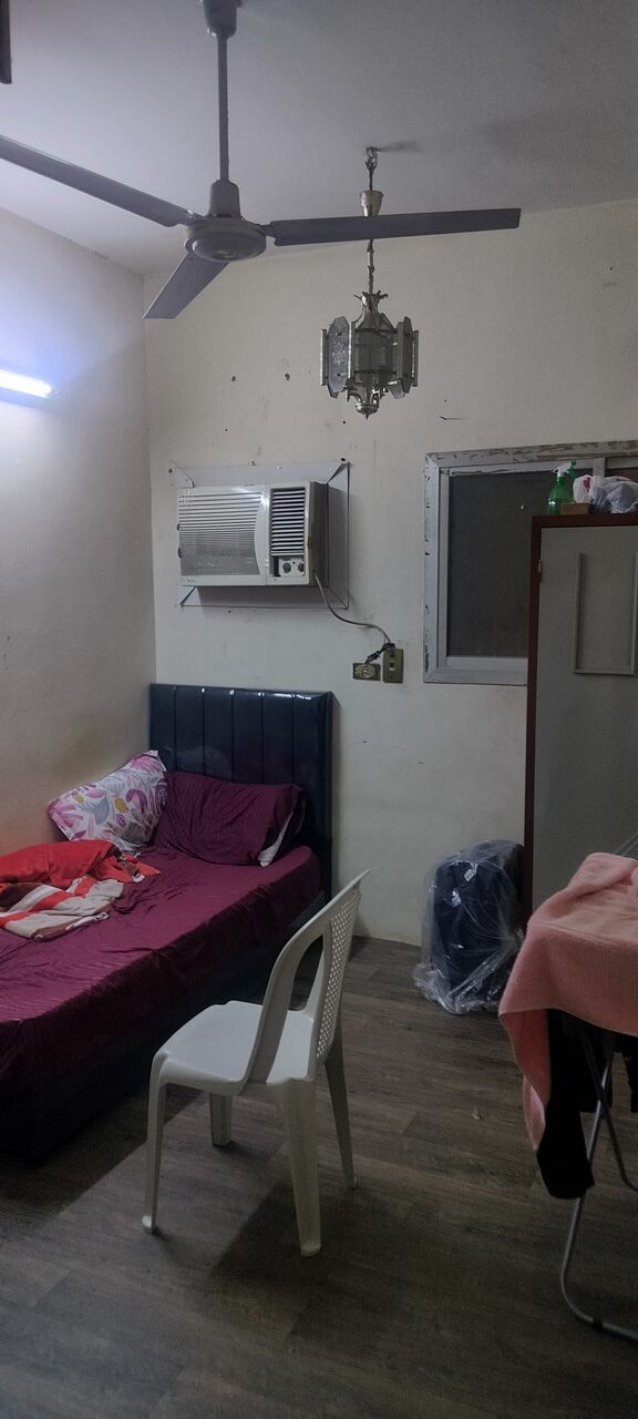 Riyadh, Rooms for Rent, SAR 1000/month,  Single Furnished Room Available For Rent With Attached Bathroom & Toilet With Washing Mach