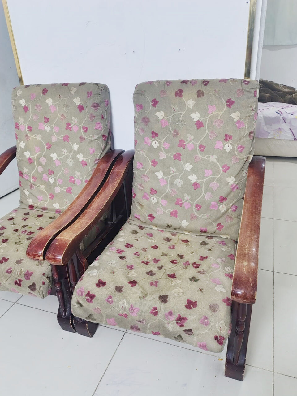 Riyadh, Appliances, SAR 110,  Wooden Chair 2 Pcs