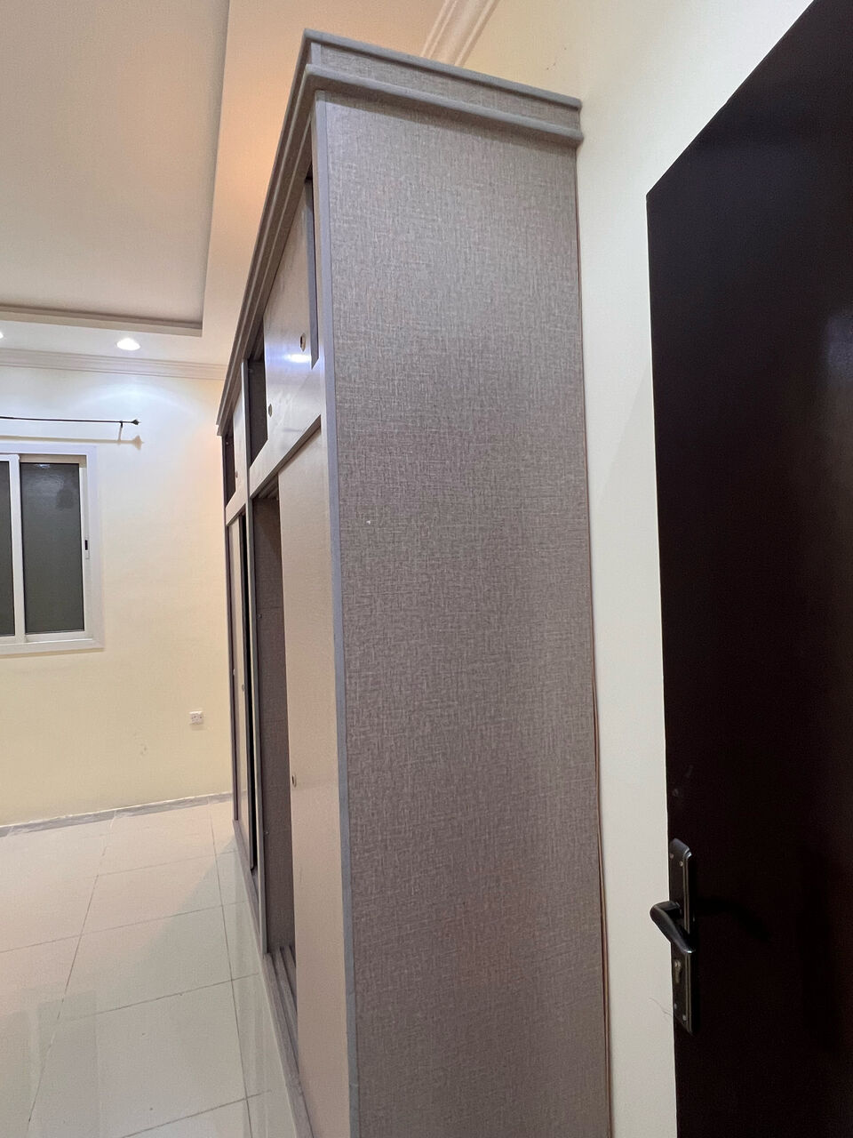 Al Rabwah, Furniture, SAR 850,  Big Wardrobe For Urgent Sale ‼️ 850 Final Offer