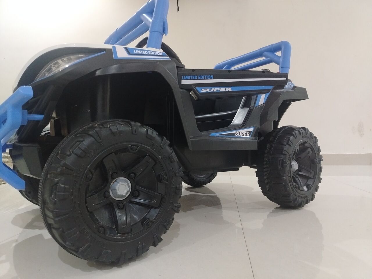 Riyadh, Baby & Kid Stuff, SAR 400,  Music Driving Car