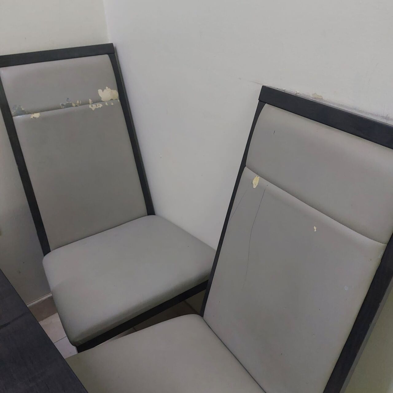 Riyadh, Furniture, SAR 600,  Dining Table With 8 Chairs For Sale &ndash; Good Condition