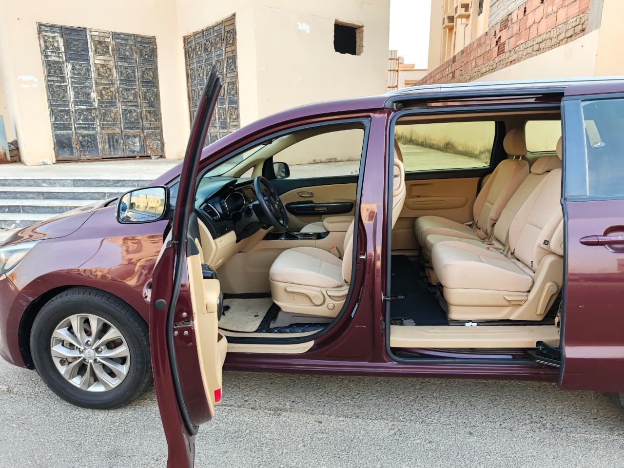 Yanbu, Vehicles, Cars & Trucks , SAR 45000,  Kia Carnival,  2019,  Automatic,  291600 KM,     191600