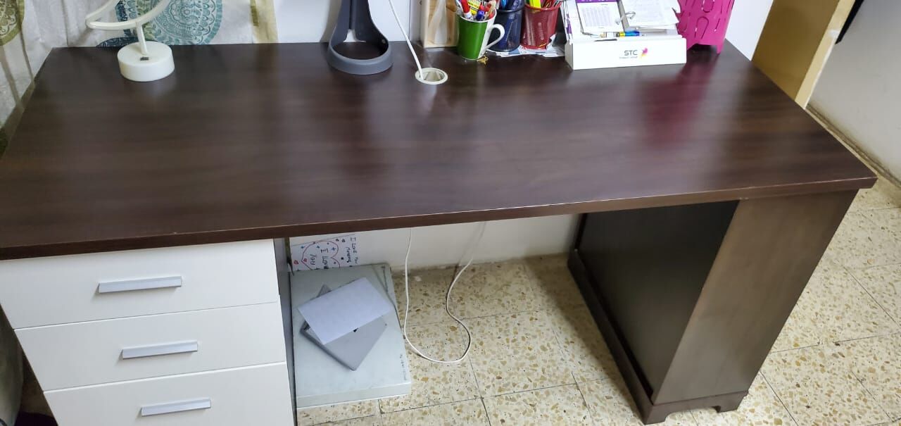 Riyadh, Household Items, SAR 430,  **💼 Home Centre Office Desk – Excellent Condition | Only 430 SAR Throwaway Price**
