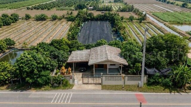 Bangkok, Real Estate For Sale, THB 9500000,  6 BR,  1683 Sq. Feet,  Land With Building, 4 Rai 83 Sq M, Next To Sam Phran Road, Nakhon Pathom.