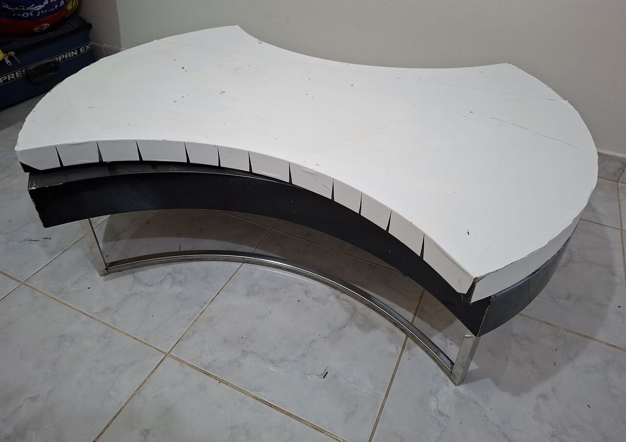 Riyadh, Furniture, SAR 60,  3 Seater Sofa And Table
