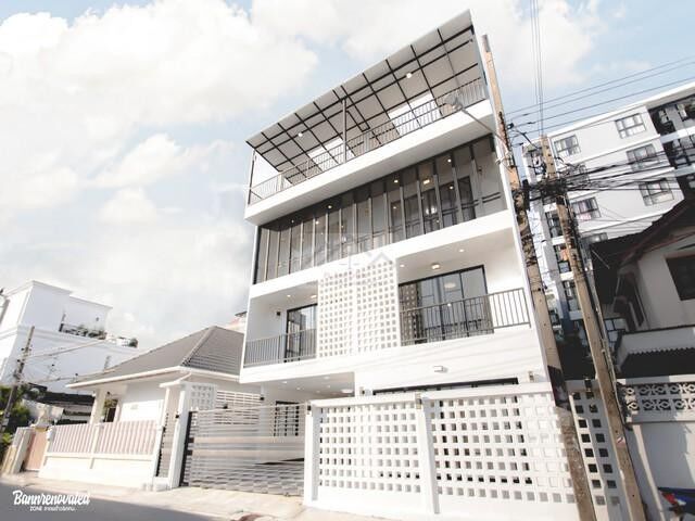 Bangkok, Real Estate For Sale, THB 22000000,  6 BR,  51 Sq. Feet,  HS 2008 4-story Home Office For Sale, Soi 20 June, Newly Renovated, In The Heart Of Huai
