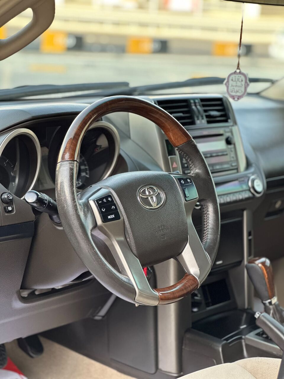Riffa, Vehicles, Cars & Trucks , BHD 5200,  TOYOTA PRADO TX-L 4X4 2013 BEIGE,  2013,  Automatic,  280000 KM,