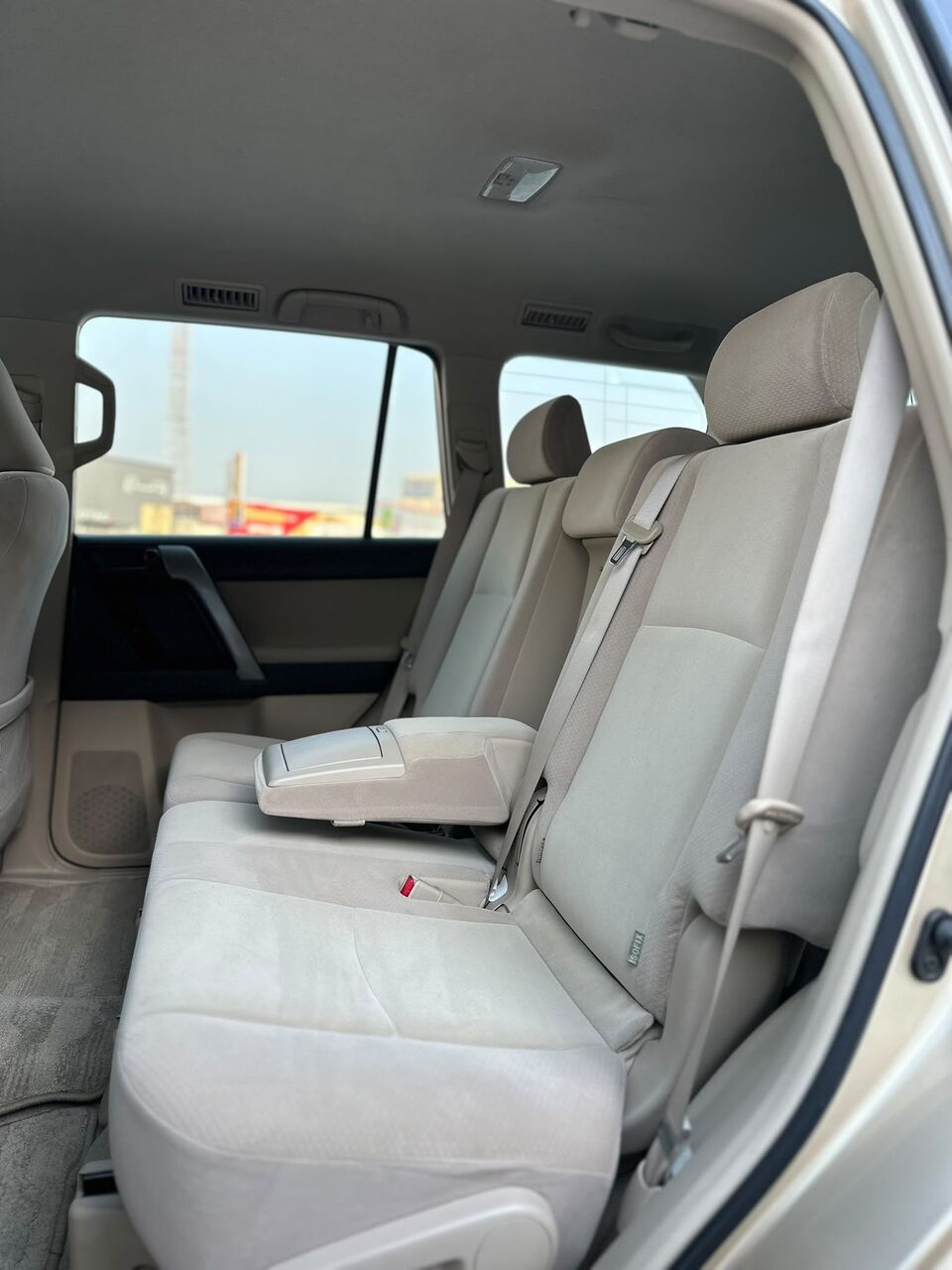 Riffa, Vehicles, Cars & Trucks , BHD 5200,  TOYOTA PRADO TX-L 4X4 2013 BEIGE,  2013,  Automatic,  280000 KM,