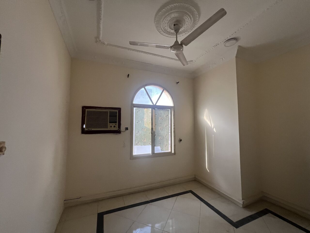 Hoora, Apartments, Flats, Houses & Villas, BHD 190/month,  2 BR,  2Bedrooms Flat For Rent In Hoora 190 BD