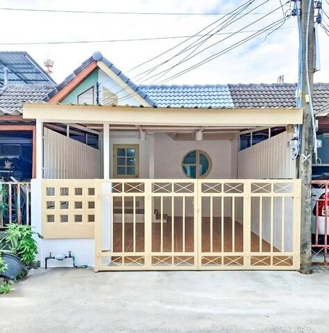 Bangkok, Real Estate For Sale, THB 970000,  2 BR,  24 Sq. Feet,  House Priced Not More Than A Million, Next To CJ Department Store, Ban Laeng
