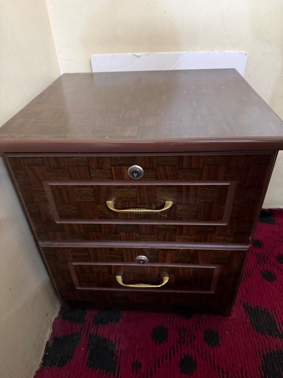 Al Murabba, Household Items, SAR 700,  Household Items (Double Bedset, Wardrobe, Bed-side Tables & Center Table)