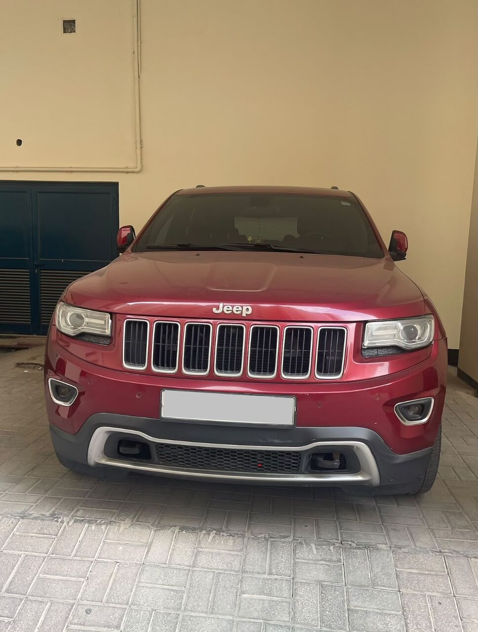 Manama, Vehicles, Cars & Trucks , BHD 4600,  Jeep Grand Cherokee Limited,  2014,  Automatic,  117100 KM,