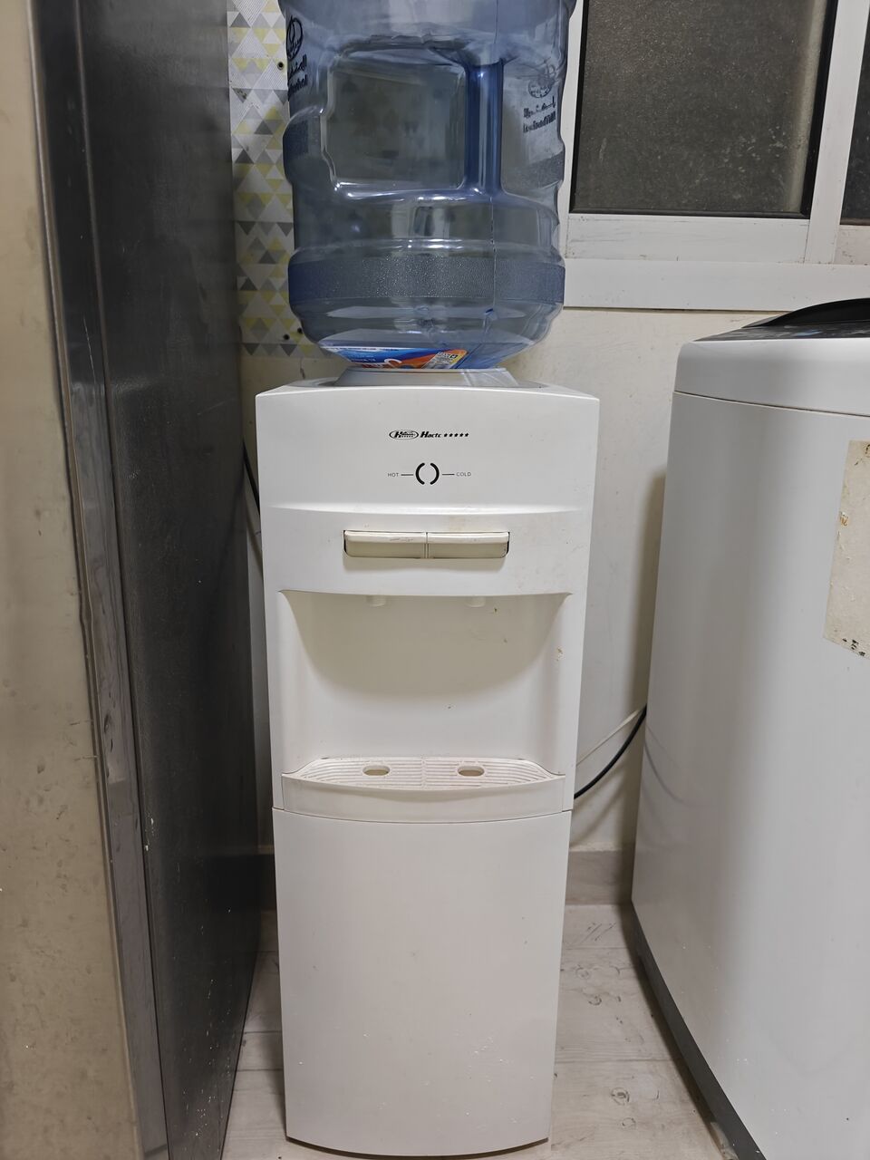 Al Malaz, Appliances, SAR 200,  Hot & Cold Water Dispenser