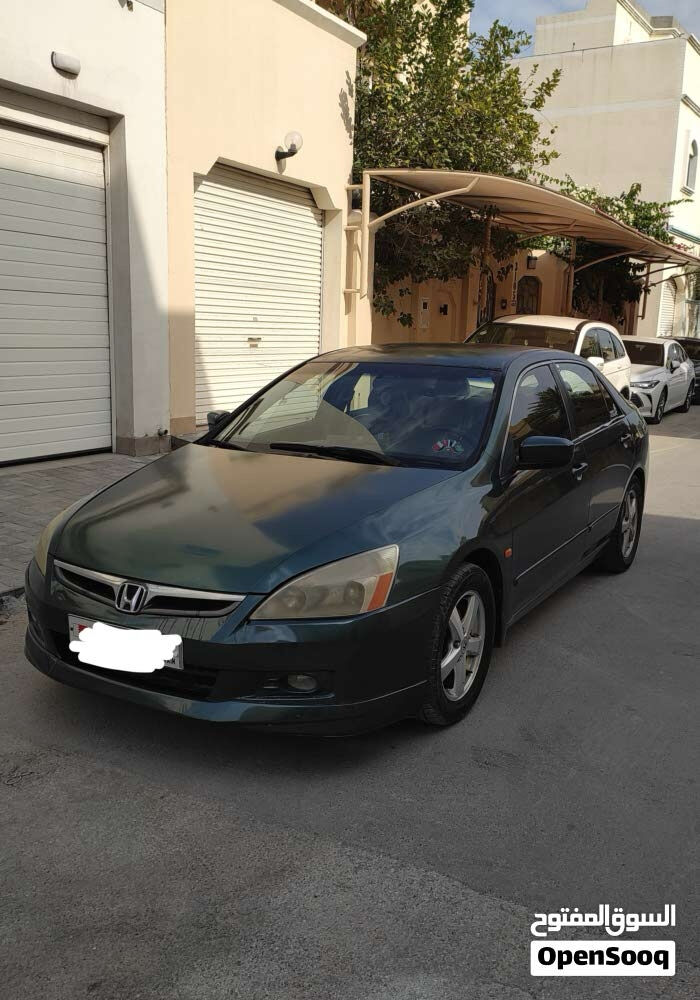 Manama, Vehicles, Cars & Trucks , BHD 1000,  Honda Accord,  2003,  Automatic,  245600 KM,