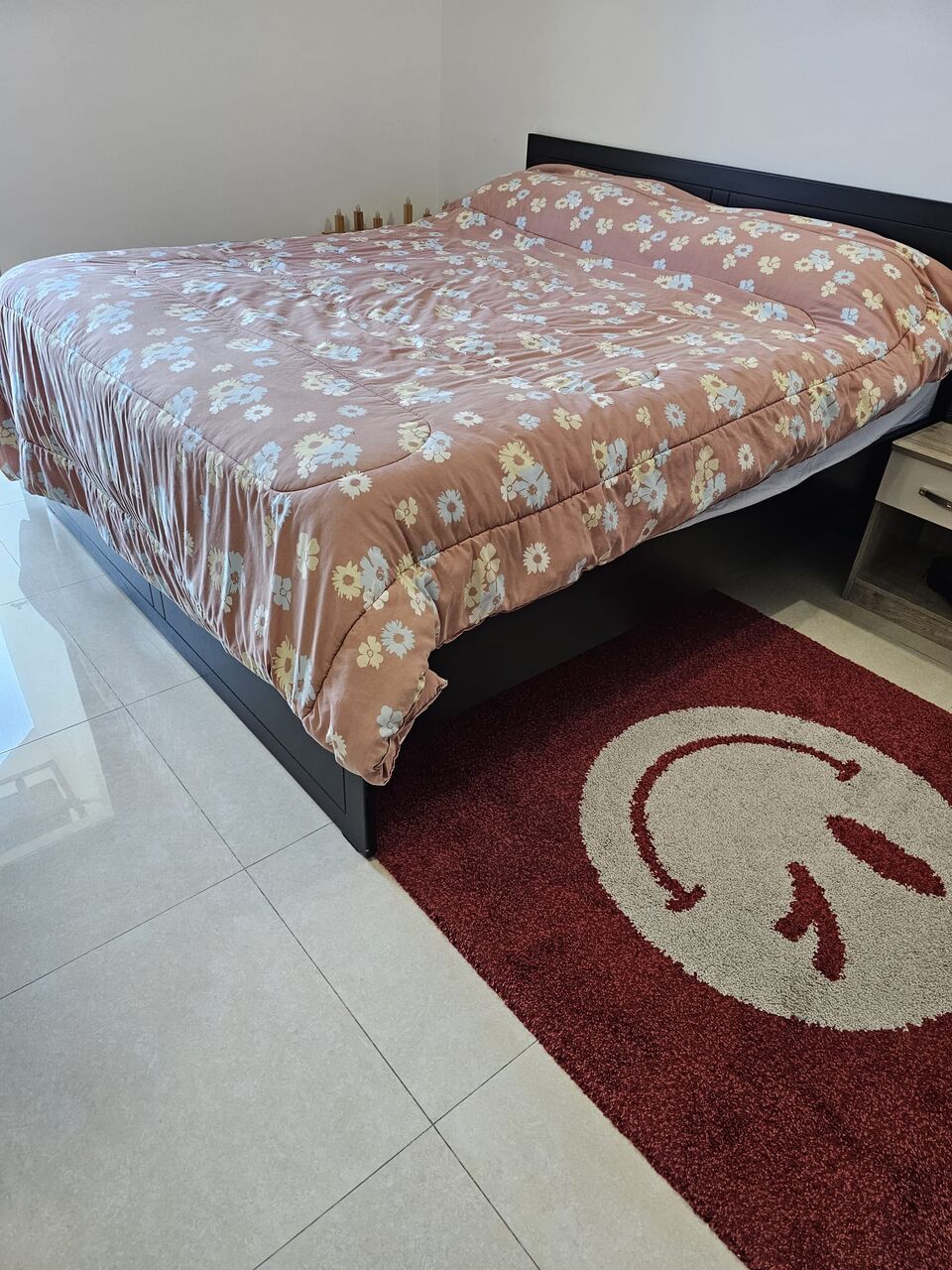 Manama, Furniture, Furniture
