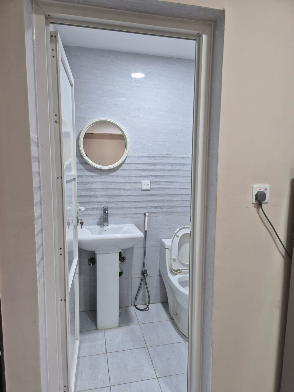 Fanateer, Apartments, Flats, Houses & Villas, 1 BR,  Furnished Studio Ready-to-move-in, Available For Annual Rent -not Monthly- Al Fanateer