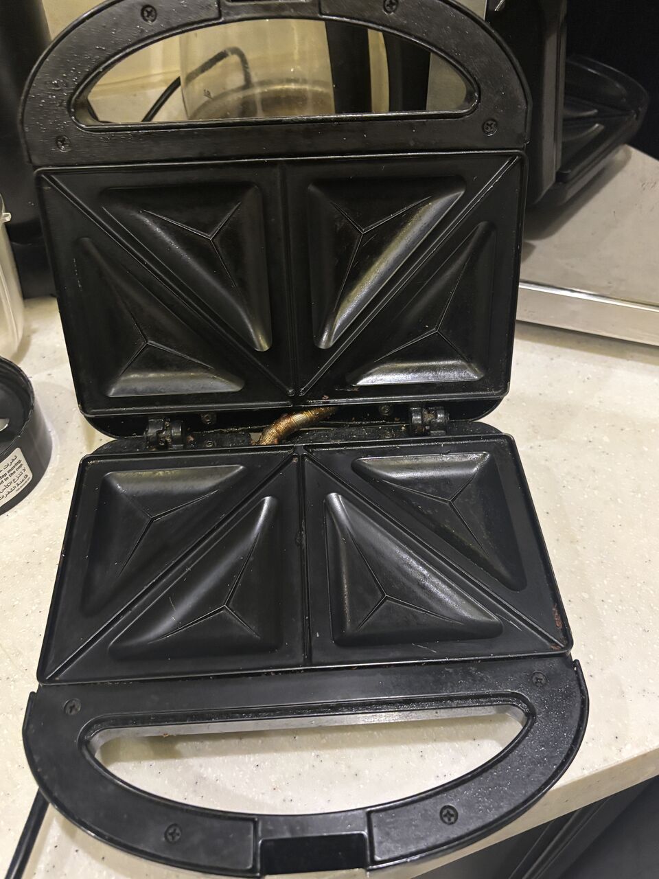 Jeddah, Appliances, SAR 500,  Kitchen Set: Microwave, Air Fryer, Nutribullet, Toaster, Sandwich Maker