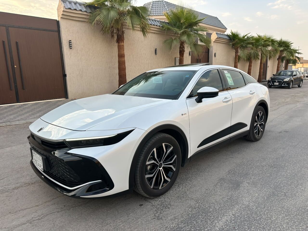 Riyadh, Vehicles, Cars & Trucks , SAR 130000,  Toyota Crown,  2025,  Automatic,  36000 KM,    Hybrid Fully Loaded With Sunroof N 2nd Owner Accident Free