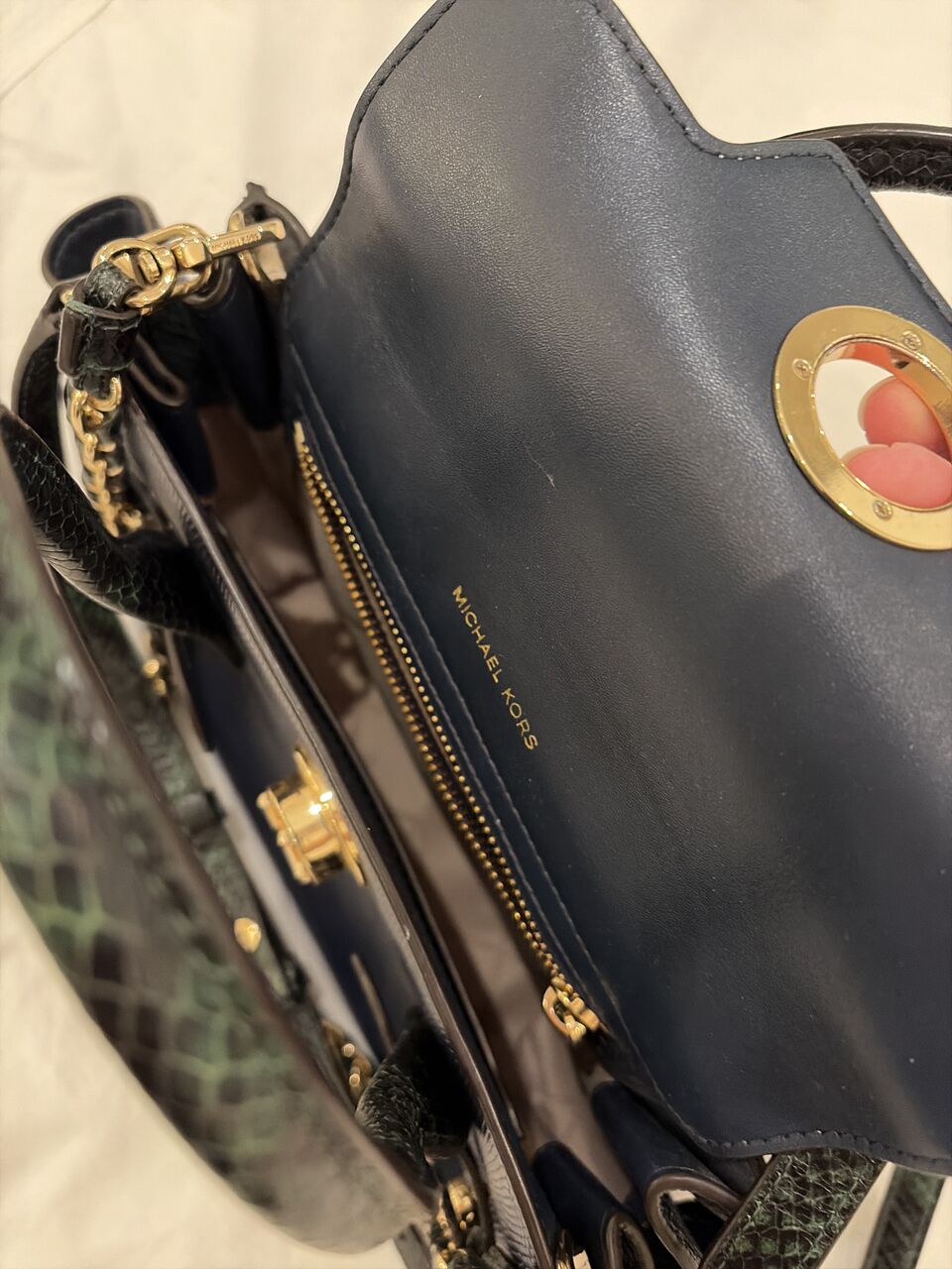 Al Sulaymaniyyah, Purses & Wallets, SAR 500,  Micheal Kors Bag For Sale