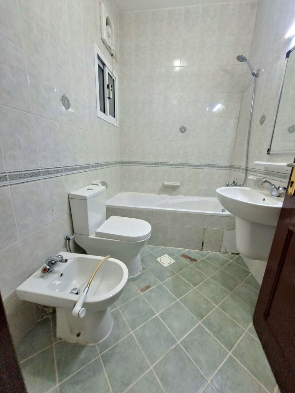 Mahooz, Apartments, Flats, Houses & Villas, BHD 280/month,  Furnished,  2 BR,  Fully Furnished Family 2 BHK With Ewa In Mahooz,Balcony,WiFi,Neat & Clean Flat @ 35547951
