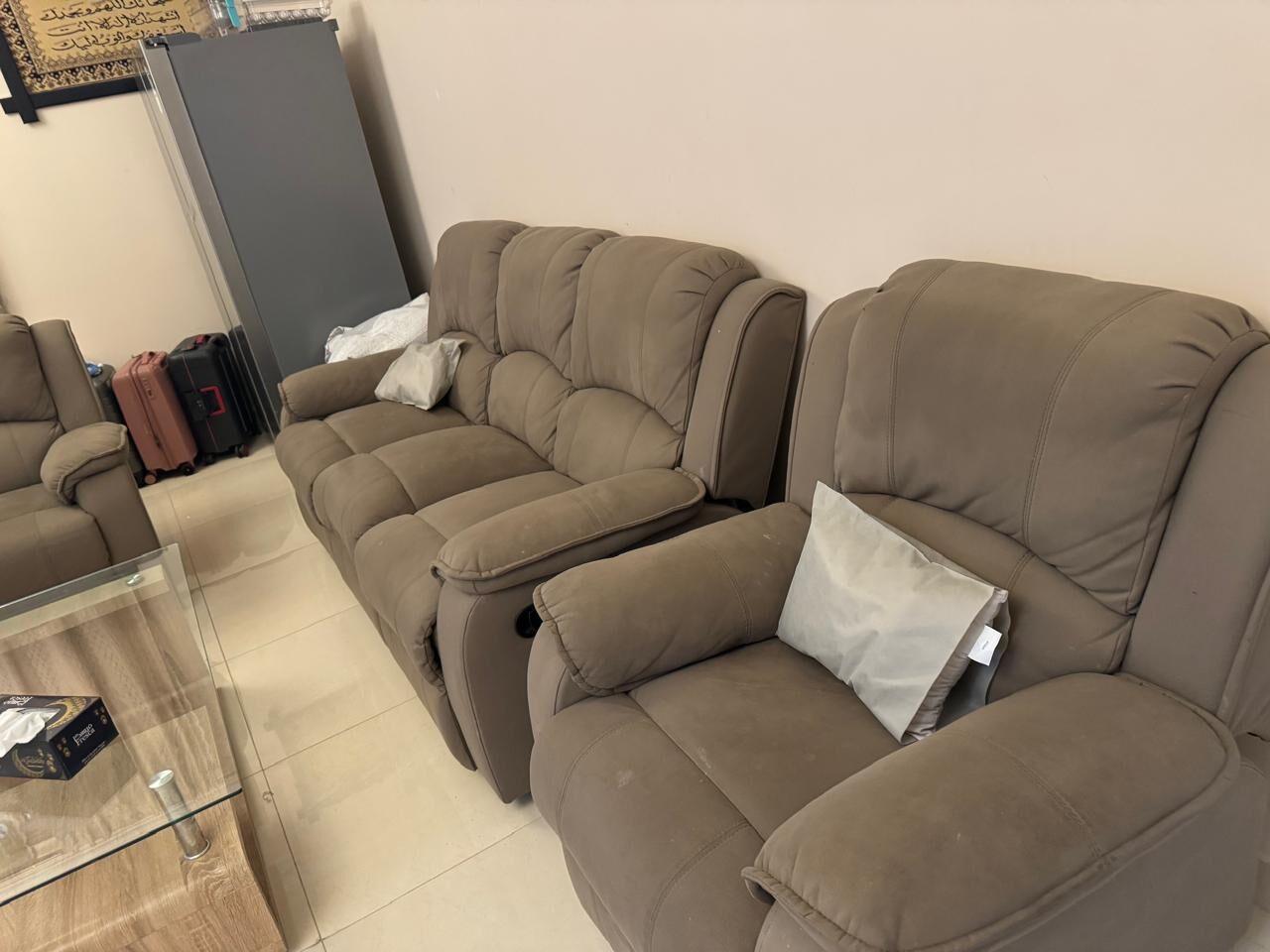 Dammam, Furniture, SAR 2200,  Home Center Recliner Sofa 3+2+1 Seater Good Condition