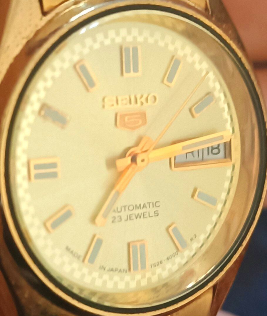 Casablanca, Watches, USD 130,  Vintage Gold Seiko 5 Automatic 23 Jewels - Original 2002.